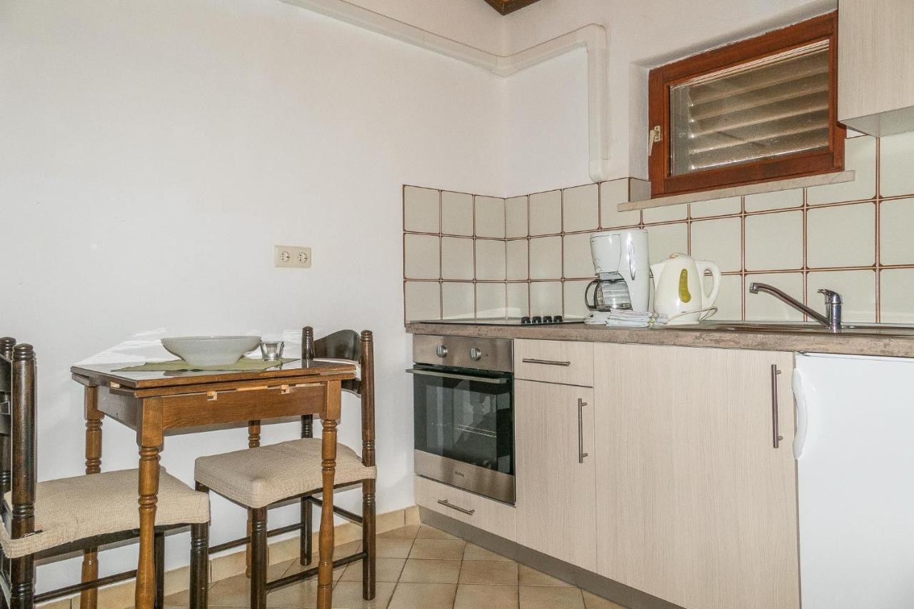 Apartments Pahljina Palit المظهر الخارجي الصورة
